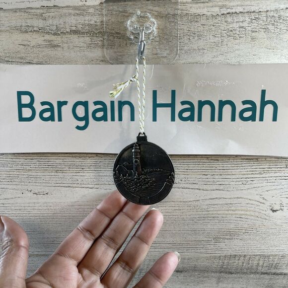 2002 Country Promotional Pewter Christmas Ornament 1.75" Seasons Greetings B#6 - Picture 2 of 6